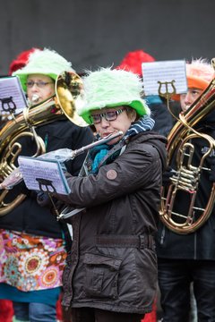 Bild 98 - Latuff Umzug